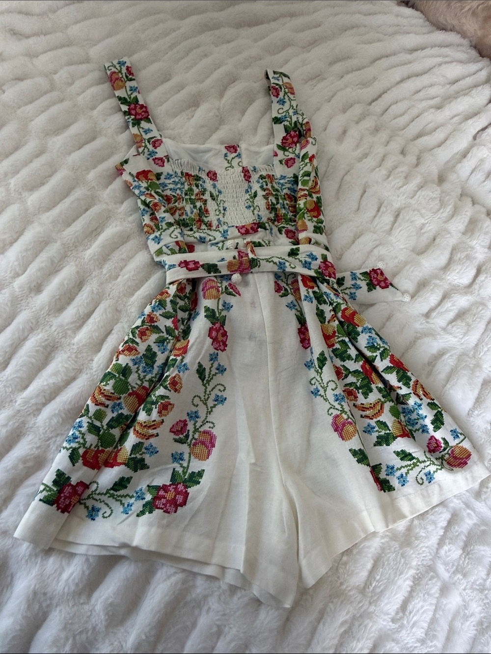 FARM Rio White Floral Embroidered Cotton Romper - Picture 4 of 4